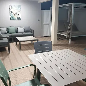  Hébergement de vacances Mars Et Venus Location - Piscine Privée Et Chauffée